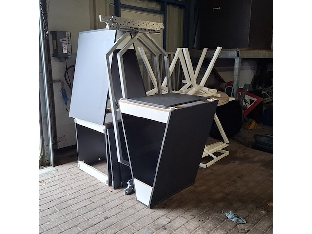 Partij kantoorinventaris - afbeelding 12 van  20