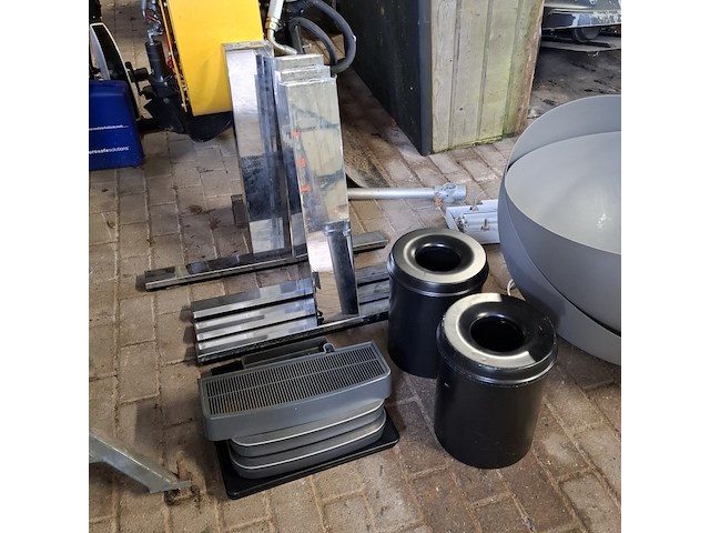 Partij kantoorinventaris - afbeelding 15 van  20