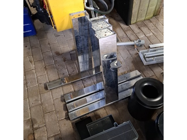 Partij kantoorinventaris - afbeelding 16 van  20