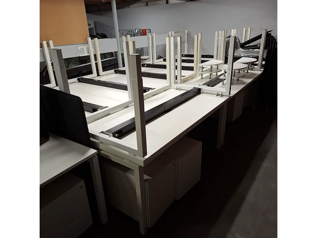 Partij kantoorinventaris - afbeelding 4 van  6