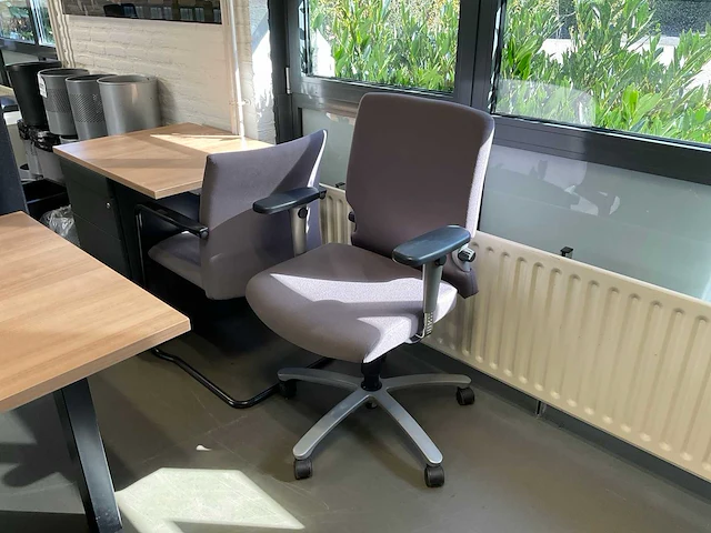 Partij kantoorinventaris - afbeelding 6 van  6