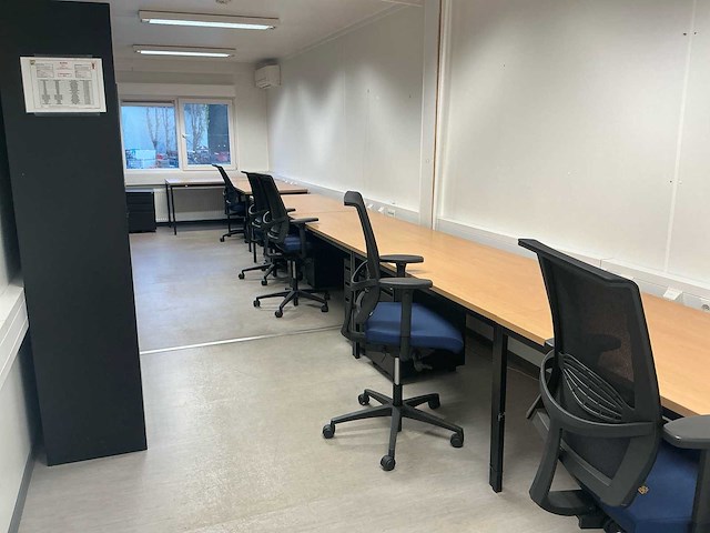 Partij kantoorinventaris - afbeelding 10 van  39