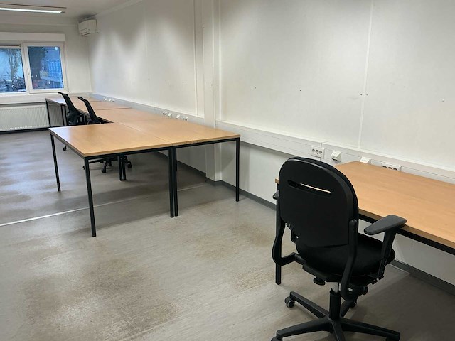 Partij kantoorinventaris - afbeelding 11 van  39