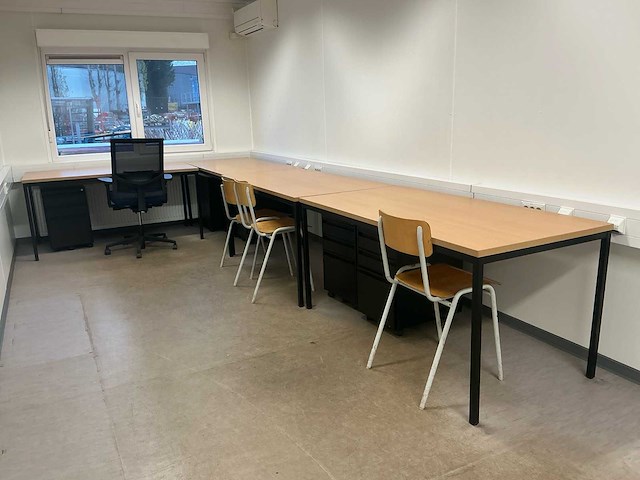 Partij kantoorinventaris - afbeelding 1 van  39