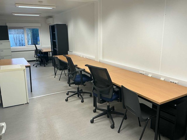 Partij kantoorinventaris - afbeelding 19 van  39