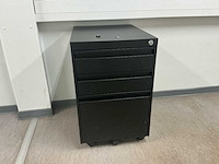 Partij kantoorinventaris - afbeelding 23 van  39