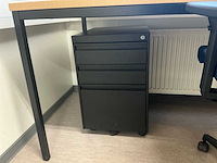 Partij kantoorinventaris - afbeelding 36 van  39