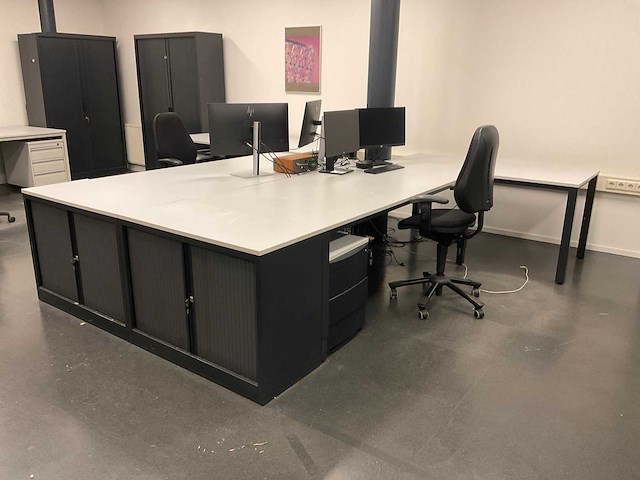 Partij kantoorinventaris - afbeelding 13 van  34