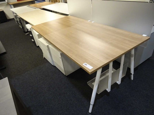 Partij kantoormeubilair, ca 43 items - afbeelding 10 van  13