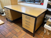 Partij kantoormeubilair en ict - afbeelding 1 van  34