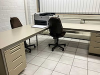 Partij kantoormeubilair en ict - afbeelding 2 van  65
