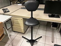 Partij kantoormeubilair en ict - afbeelding 7 van  65