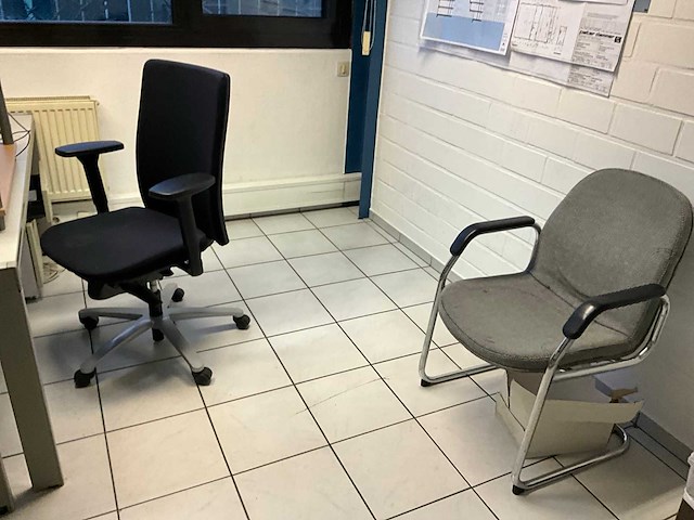 Partij kantoormeubilair en ict - afbeelding 18 van  65