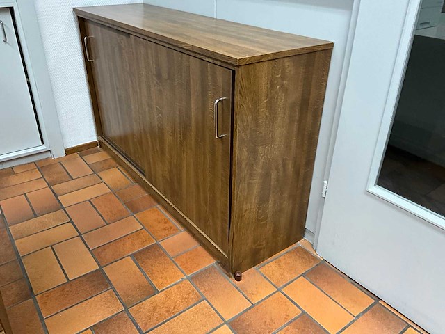 Partij kantoormeubilair en ict - afbeelding 35 van  65