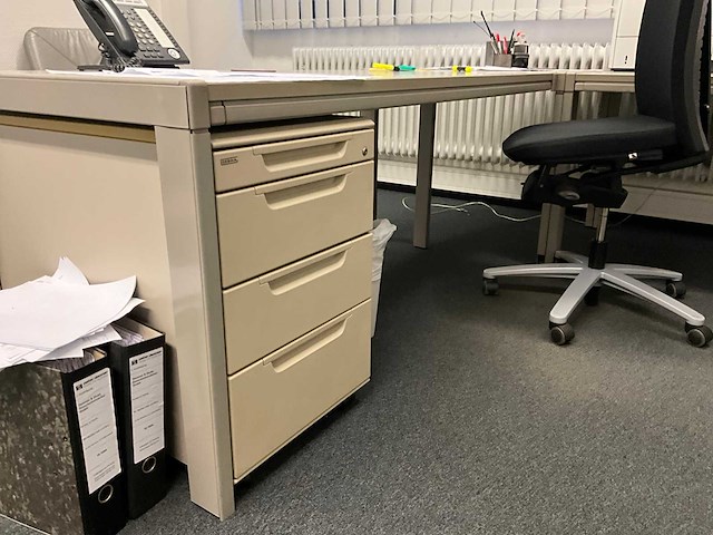 Partij kantoormeubilair en ict - afbeelding 47 van  65