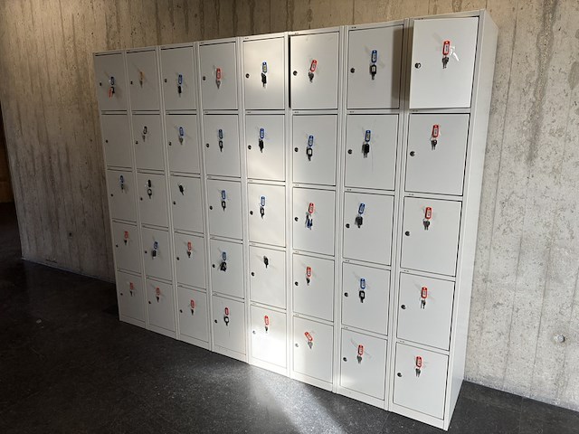 Partij kantoormeubilair - afbeelding 1 van  57