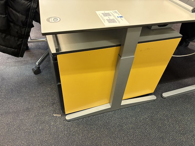 Partij kantoormeubilair - afbeelding 22 van  57