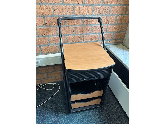 Partij kantoormeubilair - afbeelding 25 van  57