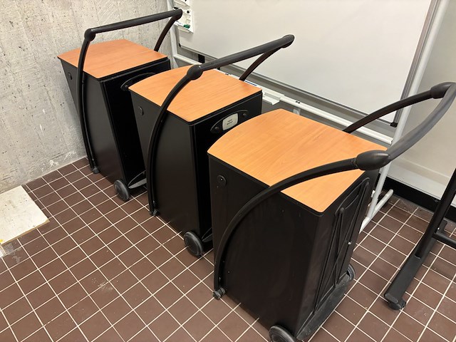 Partij kantoormeubilair - afbeelding 28 van  57