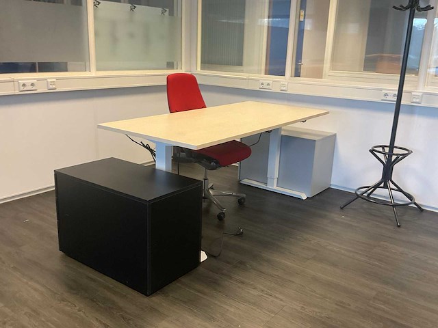 Partij kantoormeubilair - afbeelding 3 van  10