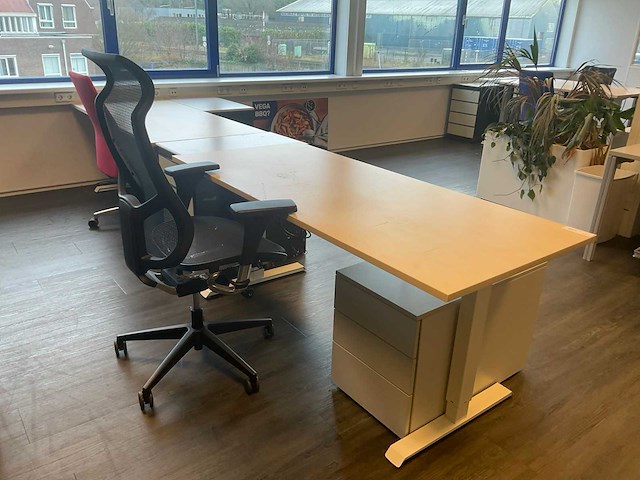 Partij kantoormeubilair - afbeelding 9 van  10