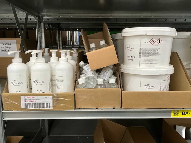 Partij kappersbenodigdheden en lichaamsverzorging - afbeelding 9 van  10