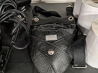 Partij kappersbenodigdheden - afbeelding 2 van  30