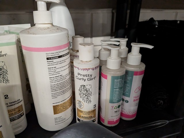 Partij kappersbenodigdheden - afbeelding 10 van  30