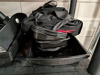 Partij kappersbenodigdheden - afbeelding 20 van  30