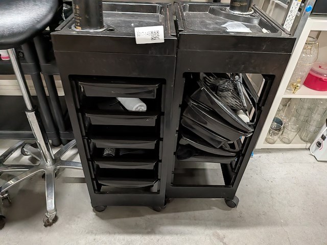 Partij kappersbenodigdheden - afbeelding 21 van  30