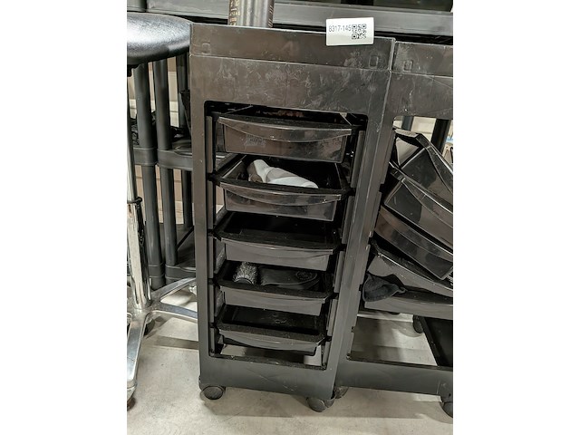 Partij kappersbenodigdheden - afbeelding 22 van  30