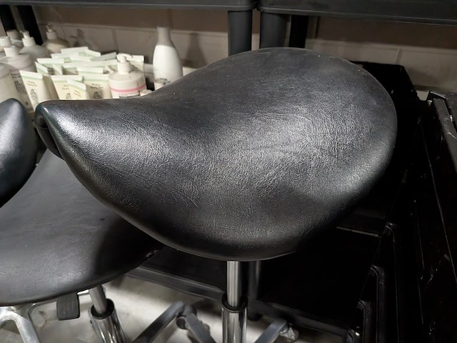 Partij kappersbenodigdheden - afbeelding 23 van  30