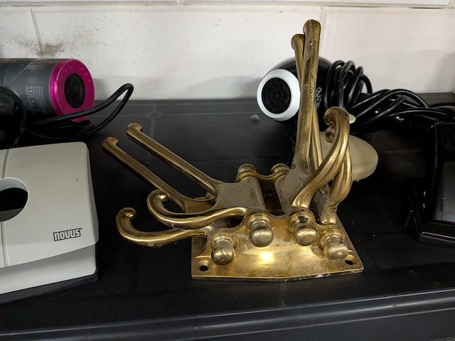 Partij kappersbenodigdheden - afbeelding 30 van  30