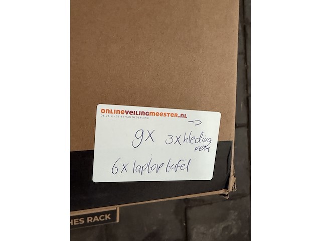 Partij kapstokken, kledingrekken en laptoptafels living nine - afbeelding 6 van  6