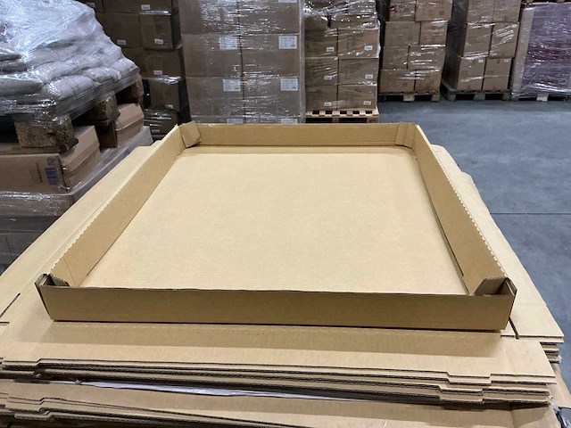 Partij karton 73x86cm. (240x) - afbeelding 2 van  3