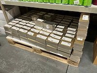 Partij karton goud/zilver cardboard 155x75mm (15900x) - afbeelding 1 van  2