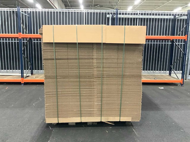 Partij kartonnen doos 1400x900x900 mm (85x) - afbeelding 2 van  5