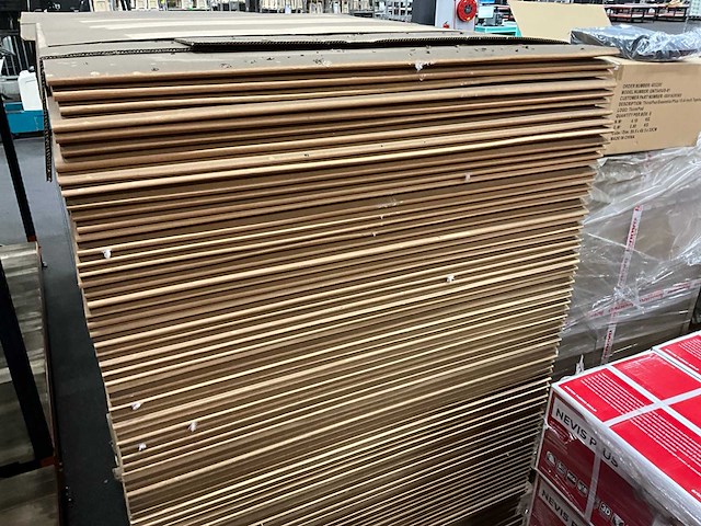 Partij kartonnen doos 900x900x1400 mm (80x) - afbeelding 2 van  4