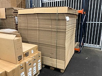 Partij kartonnen doos 900x900x1400 mm (85x) - afbeelding 1 van  3
