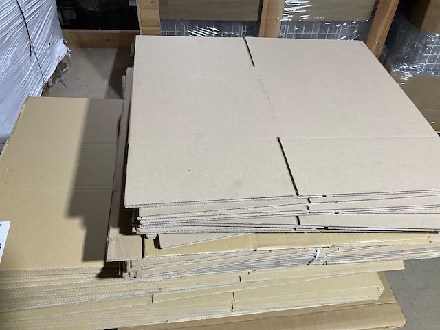 Partij kartonnen dozen - afbeelding 2 van  4