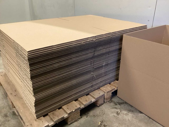 Partij kartonnen dozen - afbeelding 5 van  7