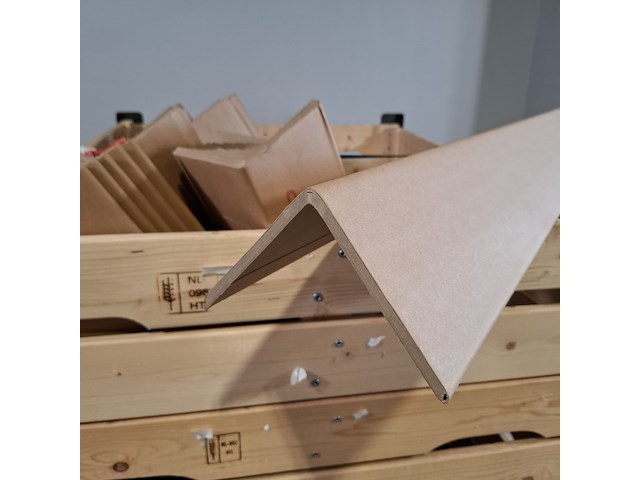 Partij kartonnen hoekprofielen, cordstrap - afbeelding 3 van  8