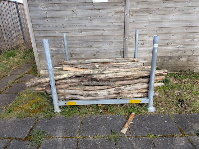 Partij kastanjepalen - afbeelding 2 van  3