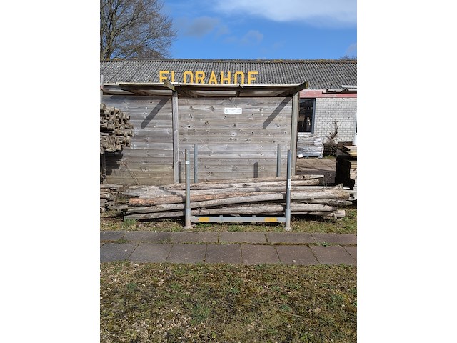 Partij kastanjepalen - afbeelding 1 van  6