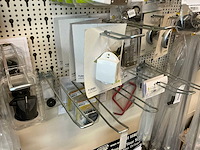 Partij kastdeuronderdelen, grepen en sloten - afbeelding 9 van  47