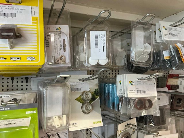 Partij kastdeuronderdelen, grepen en sloten - afbeelding 11 van  47