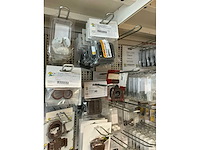 Partij kastdeuronderdelen, grepen en sloten - afbeelding 18 van  47