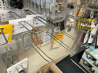 Partij kastdeuronderdelen, grepen en sloten - afbeelding 28 van  47