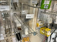 Partij kastdeuronderdelen, grepen en sloten - afbeelding 31 van  47