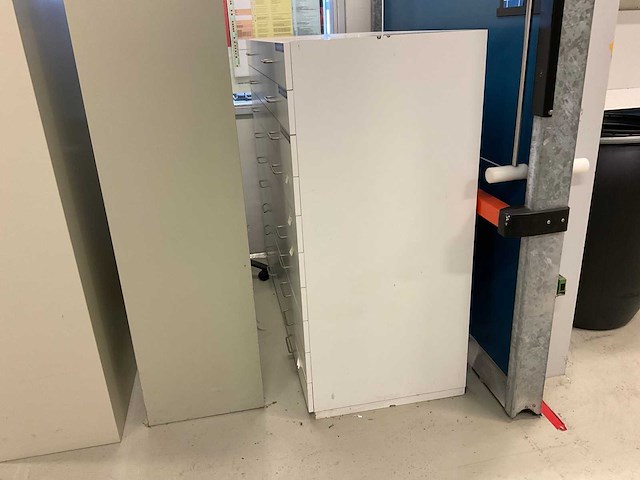 Partij kasten (12x) - afbeelding 11 van  12